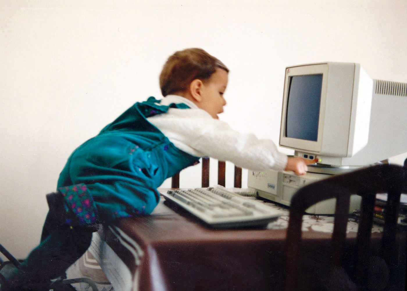 Having a computer this early on at our home was a unique experience for back then.